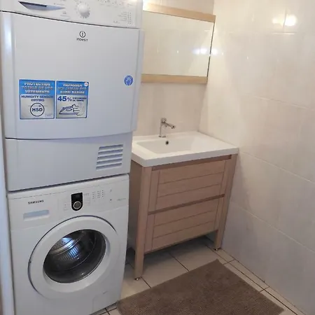 5 Personnes Proche Airbus Villa *